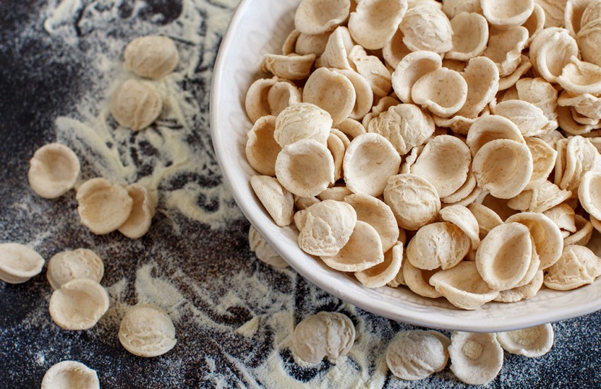 Orecchiette e ceramiche made in Puglia
