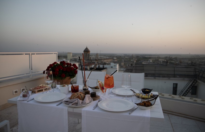 Il Locomotive Jazz Festival e le Meraviglie della Terrazza Monun