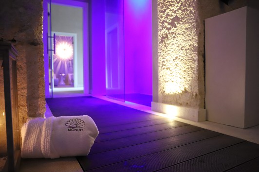 Una notte al Monun Hotel